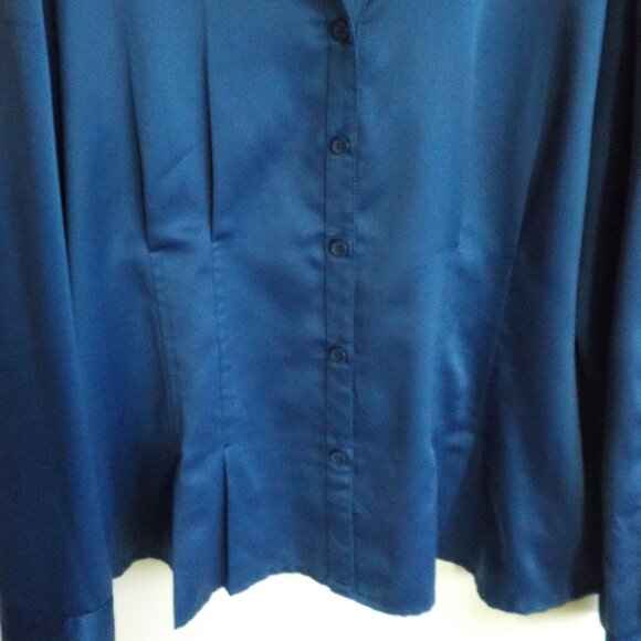 East 5th Blouse - Size Large - Royal Blue Silky - Collared - Long Sleeve - Picture 2 of 6